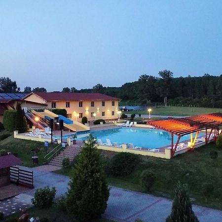 Ligetalja Termál Hotel Peneszlek Exterior foto