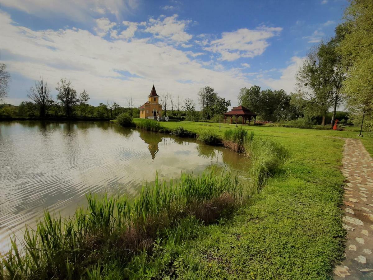 Ligetalja Termál Hotel Peneszlek Exterior foto