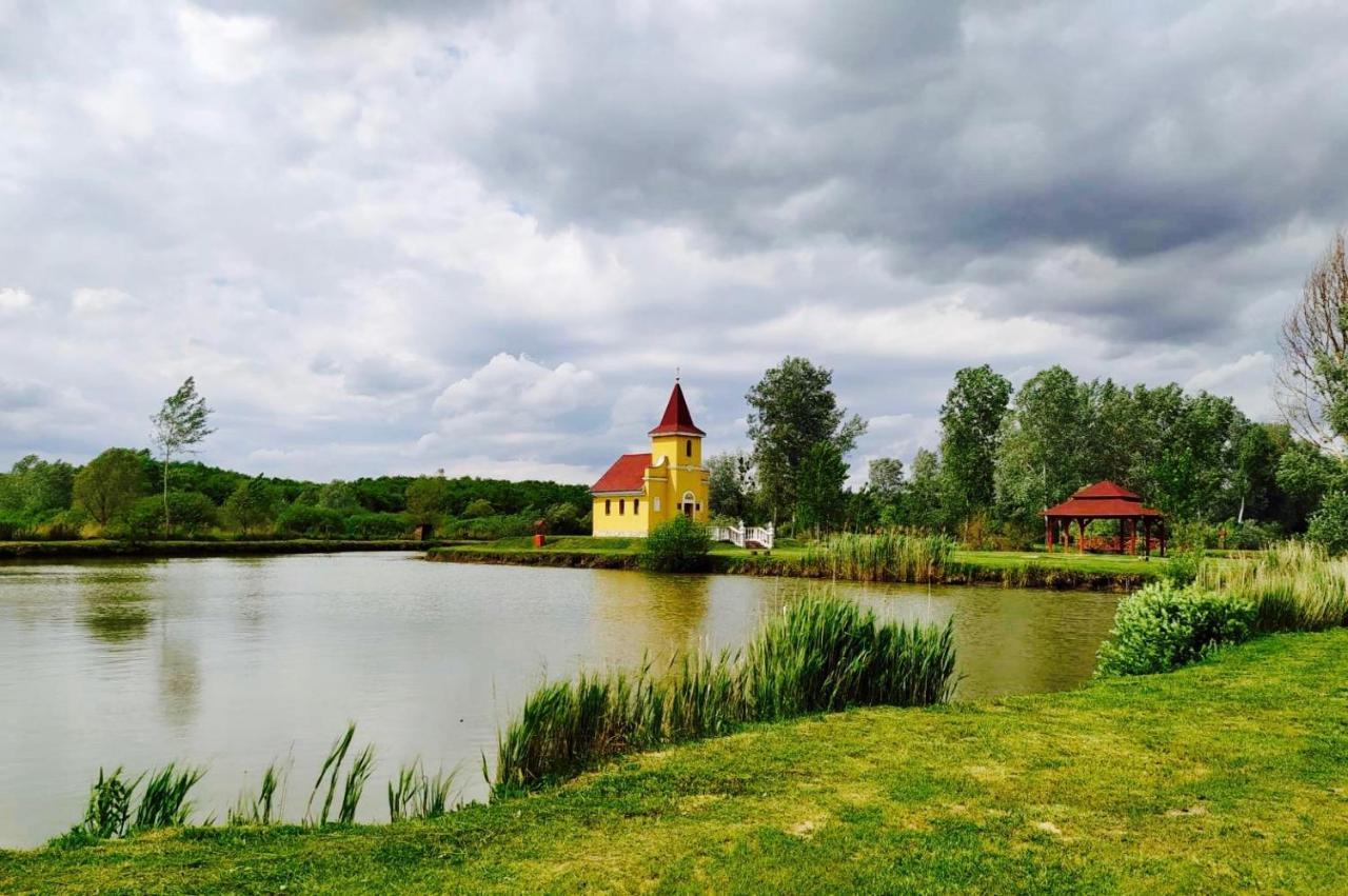 Ligetalja Termál Hotel Peneszlek Exterior foto